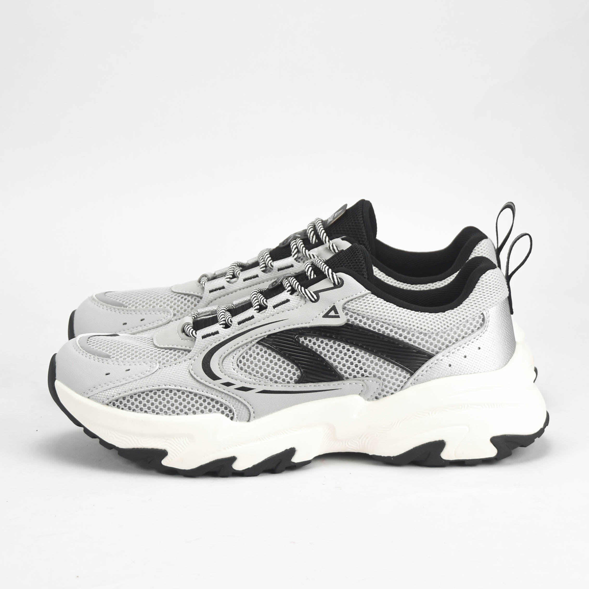 PEAK SHOES