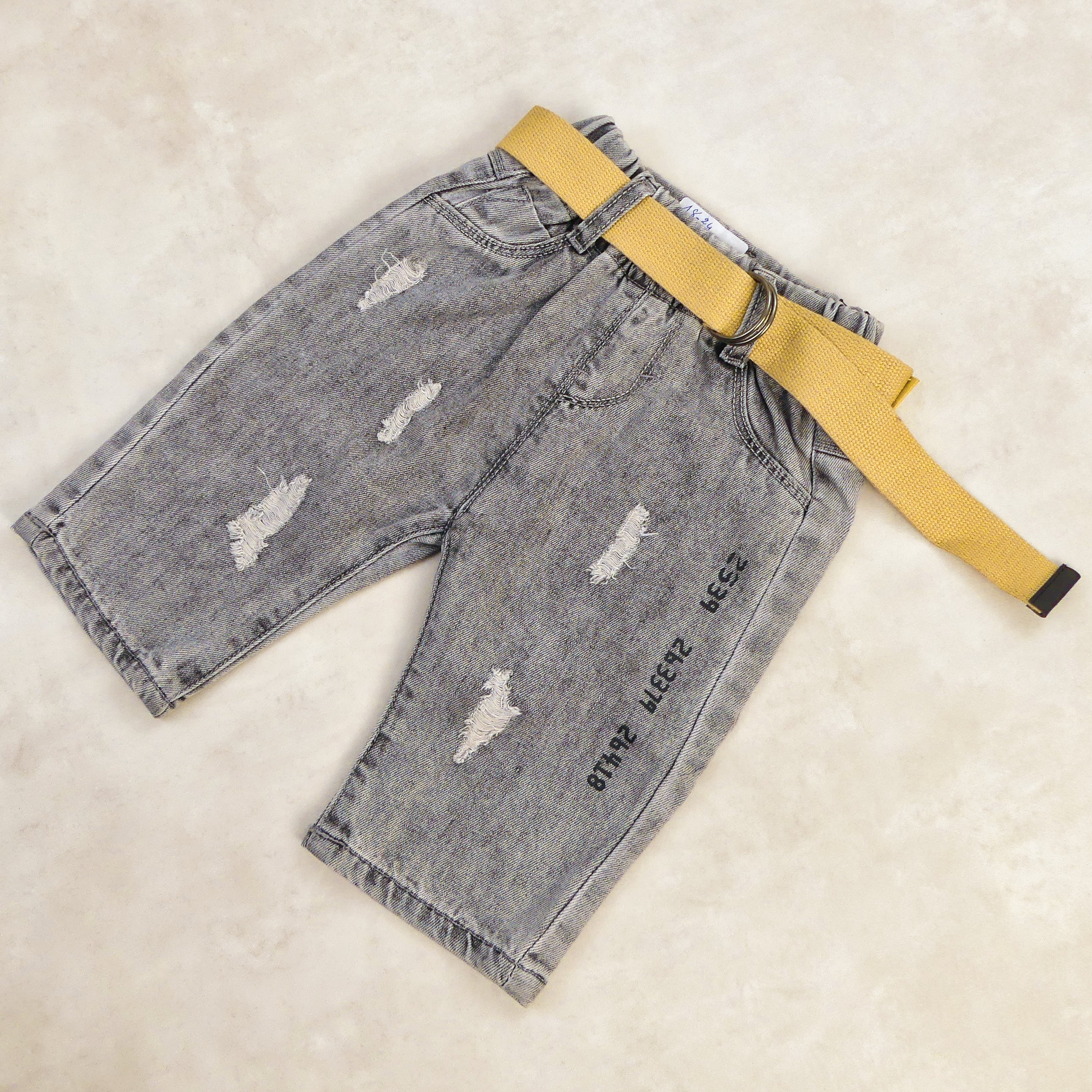 PANTALON GRIS AVEC CEINTURE MARRON