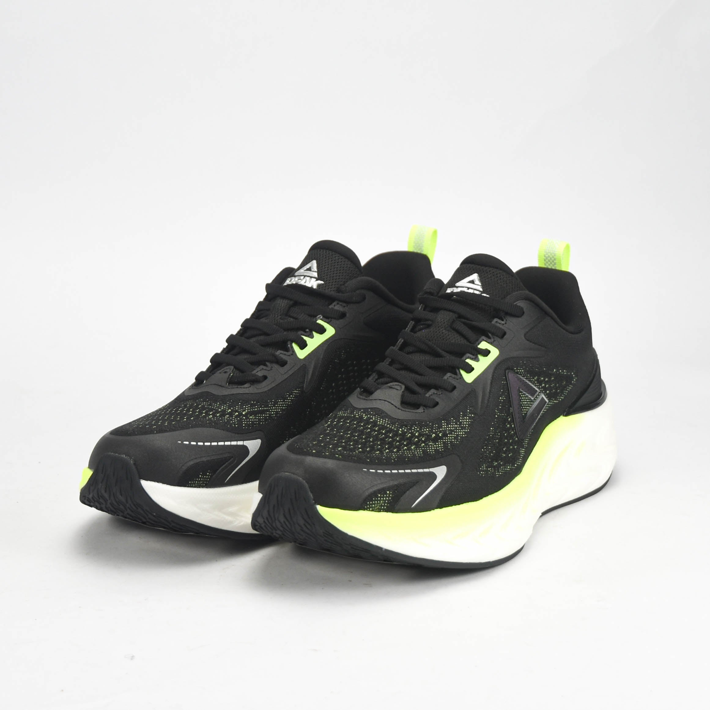 PEAK SHOES