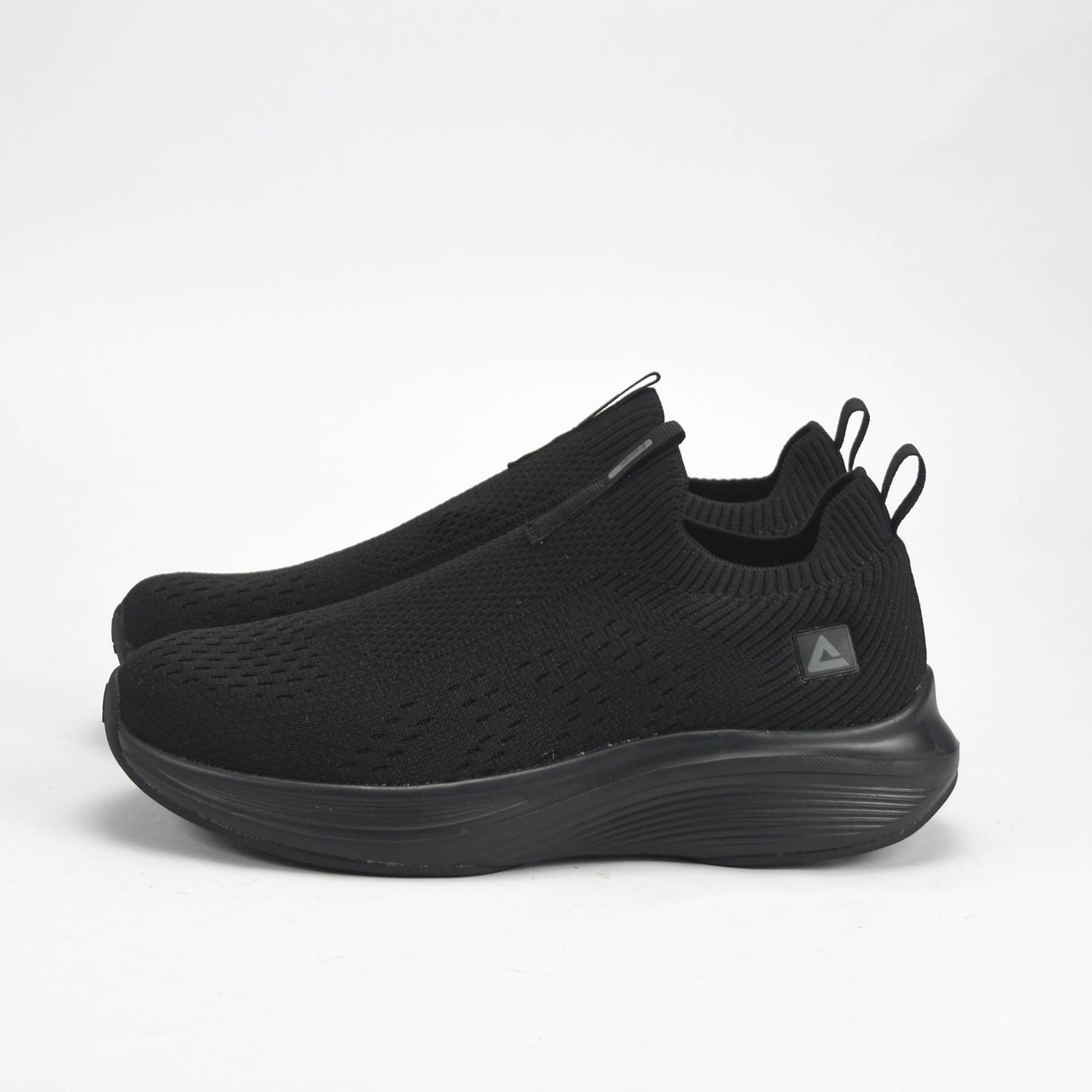 PEAK SHOES