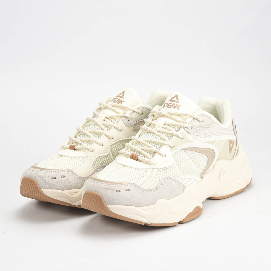 PEAK SHOES