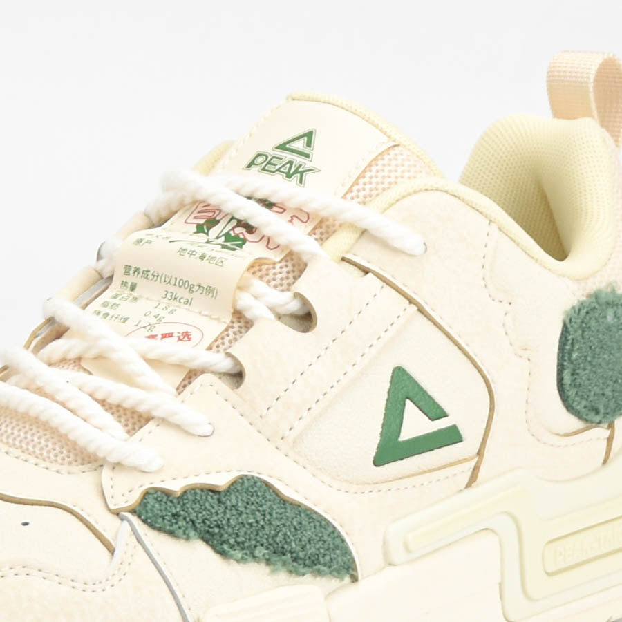 PEAK SHOES