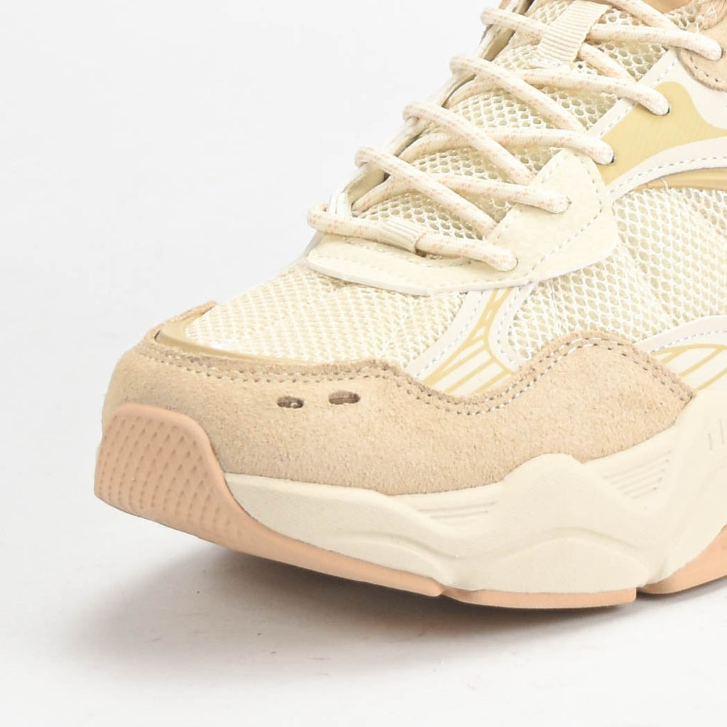 PEAK SHOES