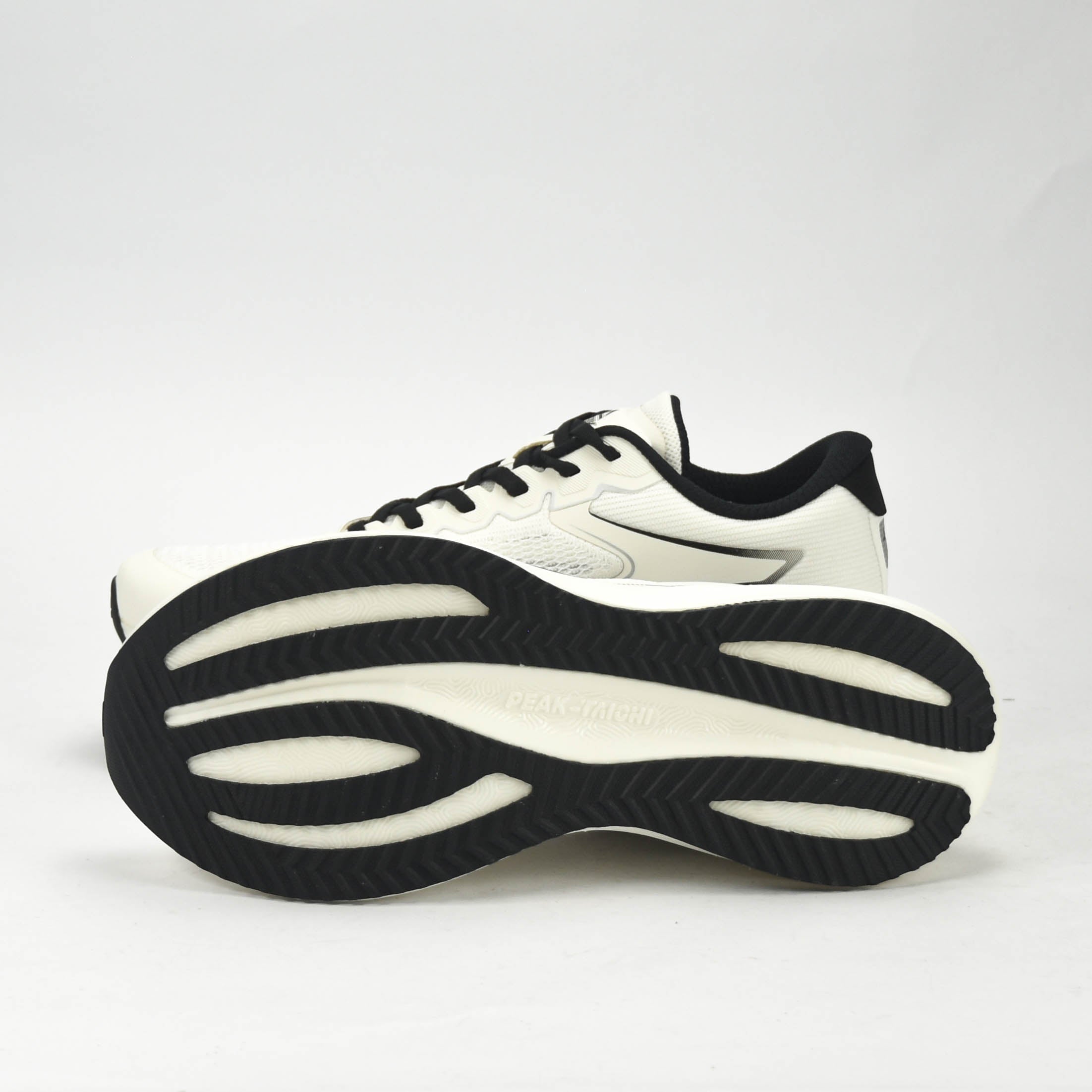 PEAK SPORTS SHOES