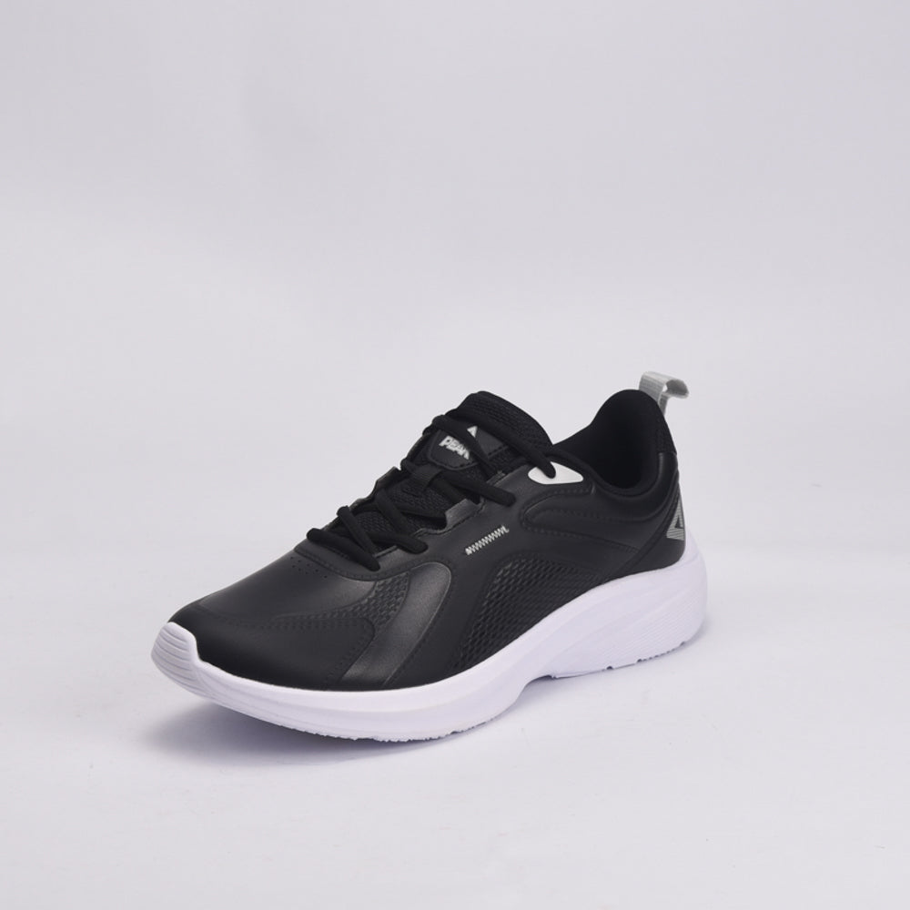 PEAK FOOTWEAR