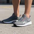 REEBOK LITE PLUS 4