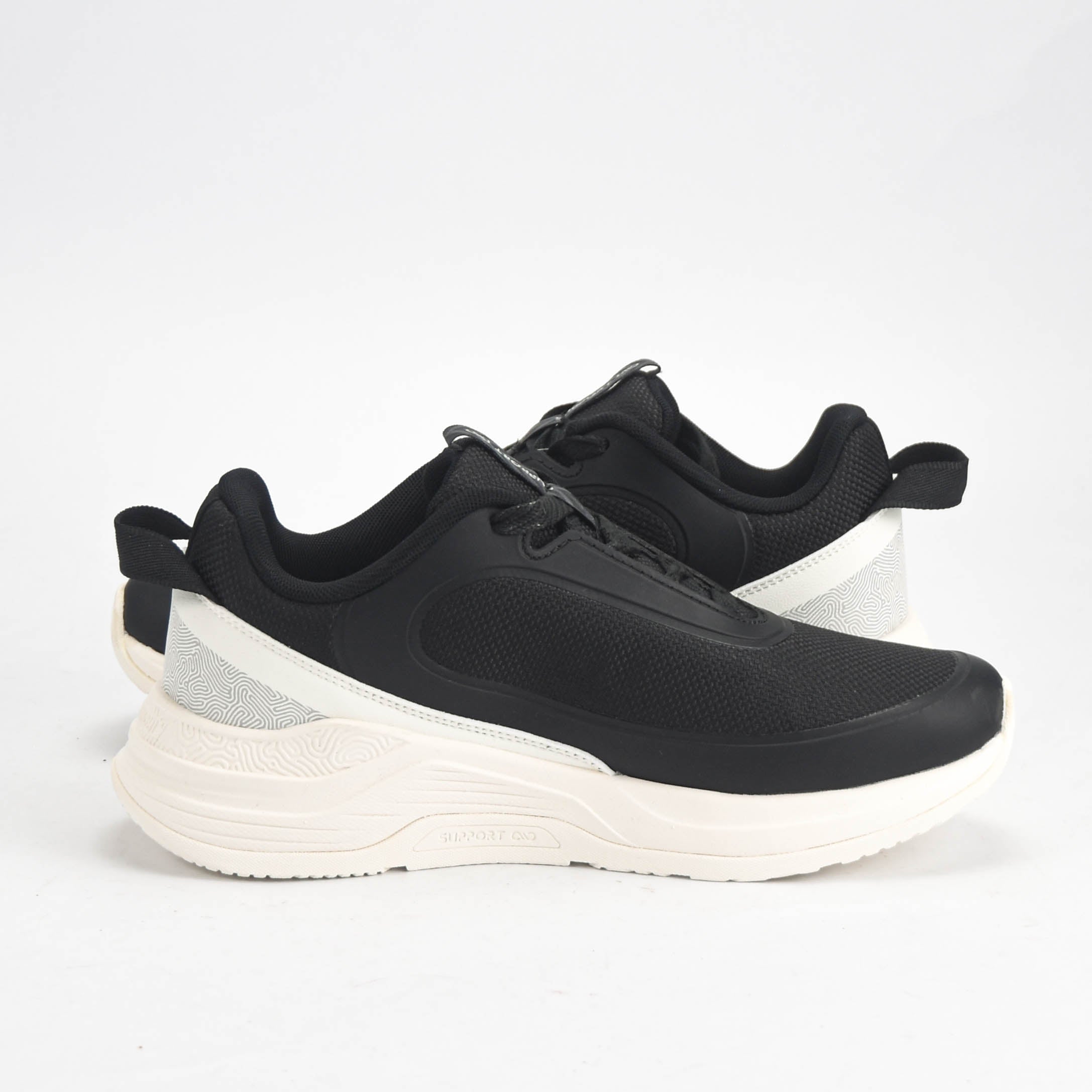 PEAK SHOES