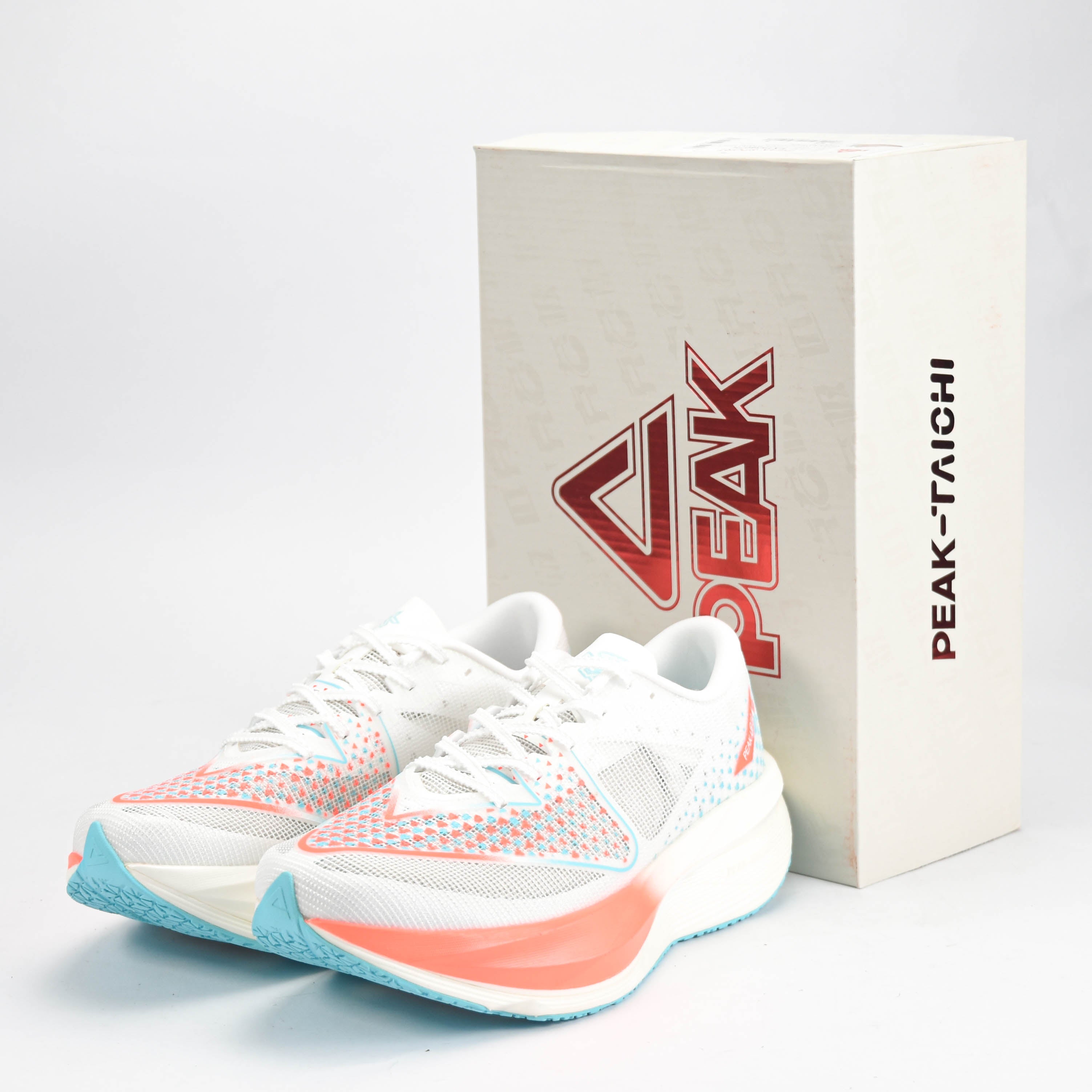 PEAK SHOES