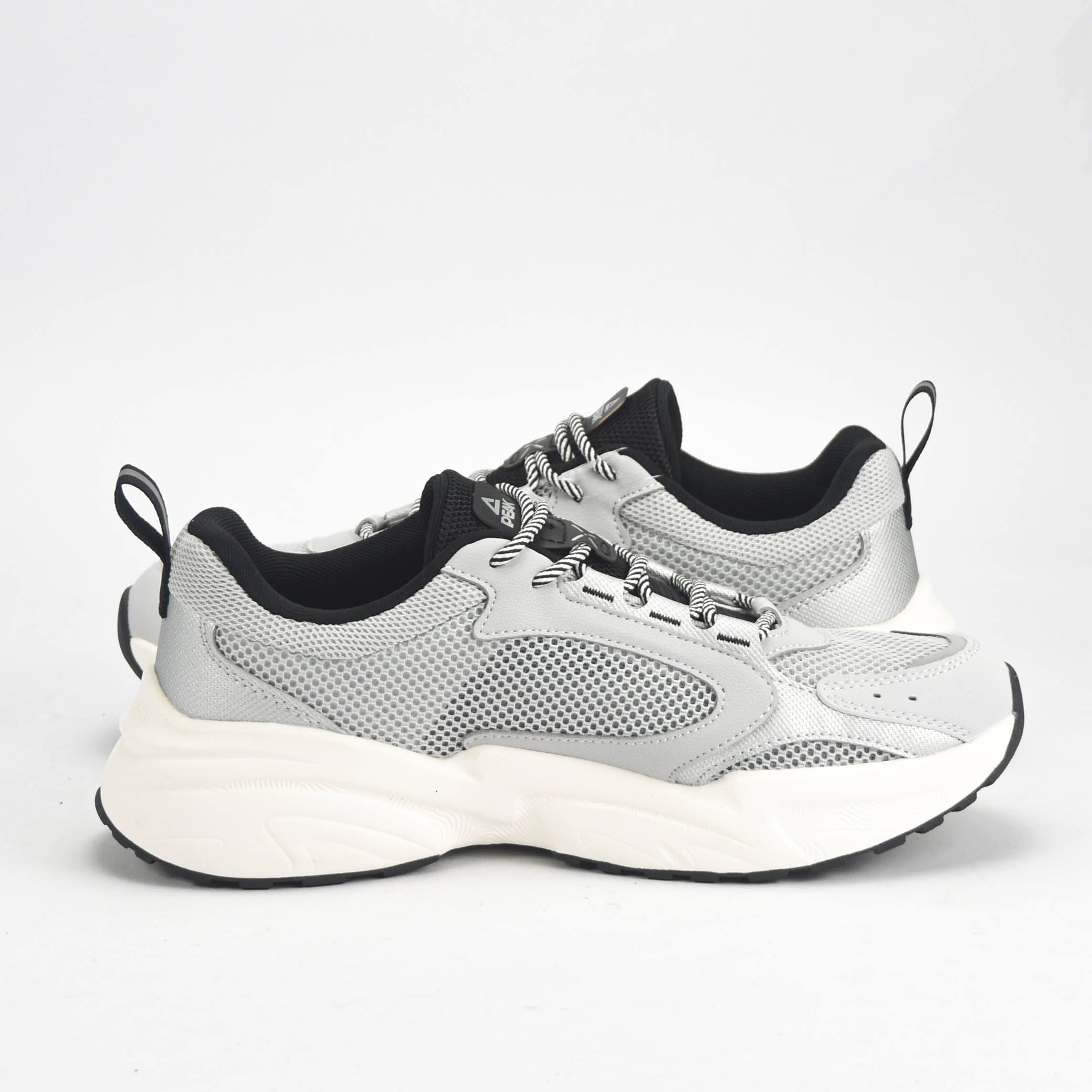 PEAK SHOES