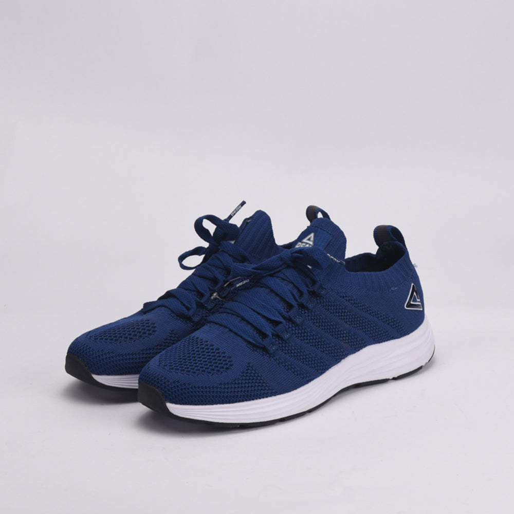 PEAK FOOTWEAR