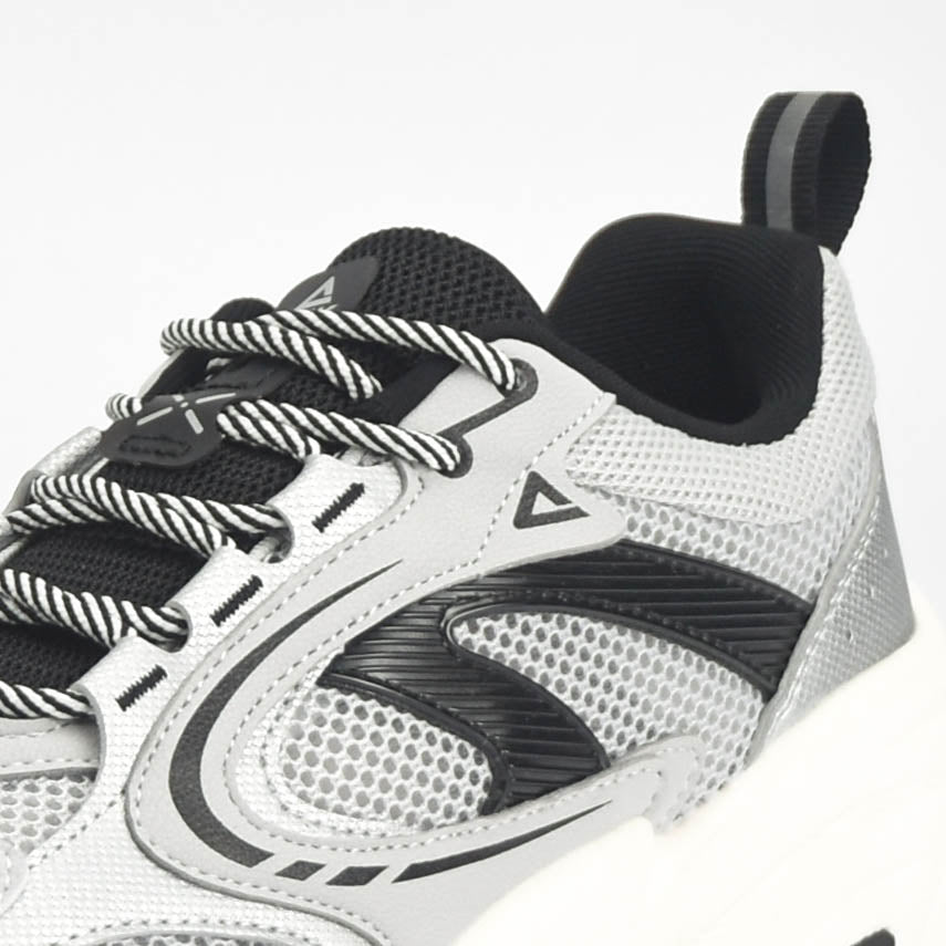 PEAK SHOES