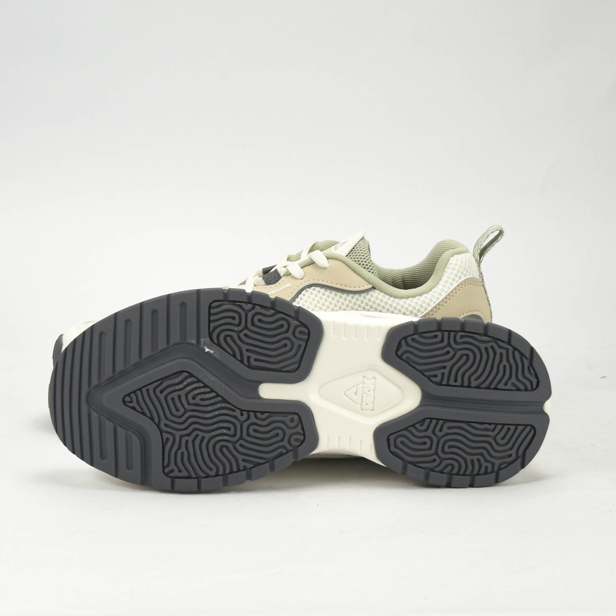PEAK SPORTS SHOES