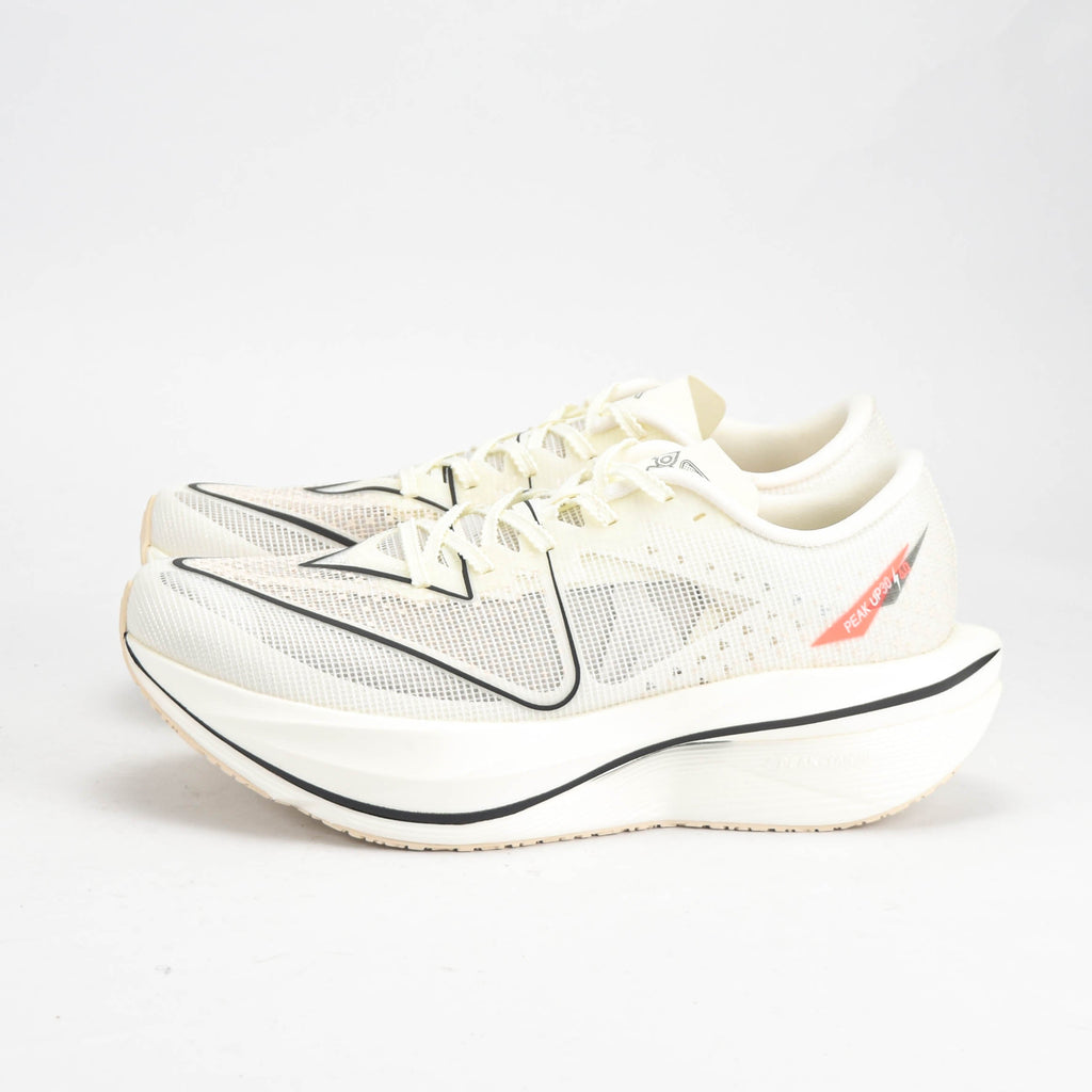 PEAK SHOES