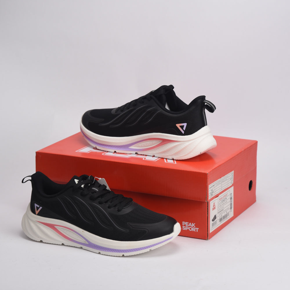 PEAK FOOTWEAR