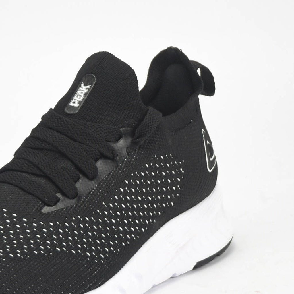 PEAK SHOES