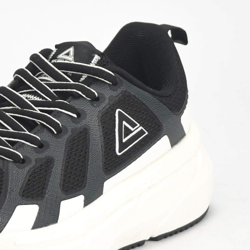 PEAK SHOES