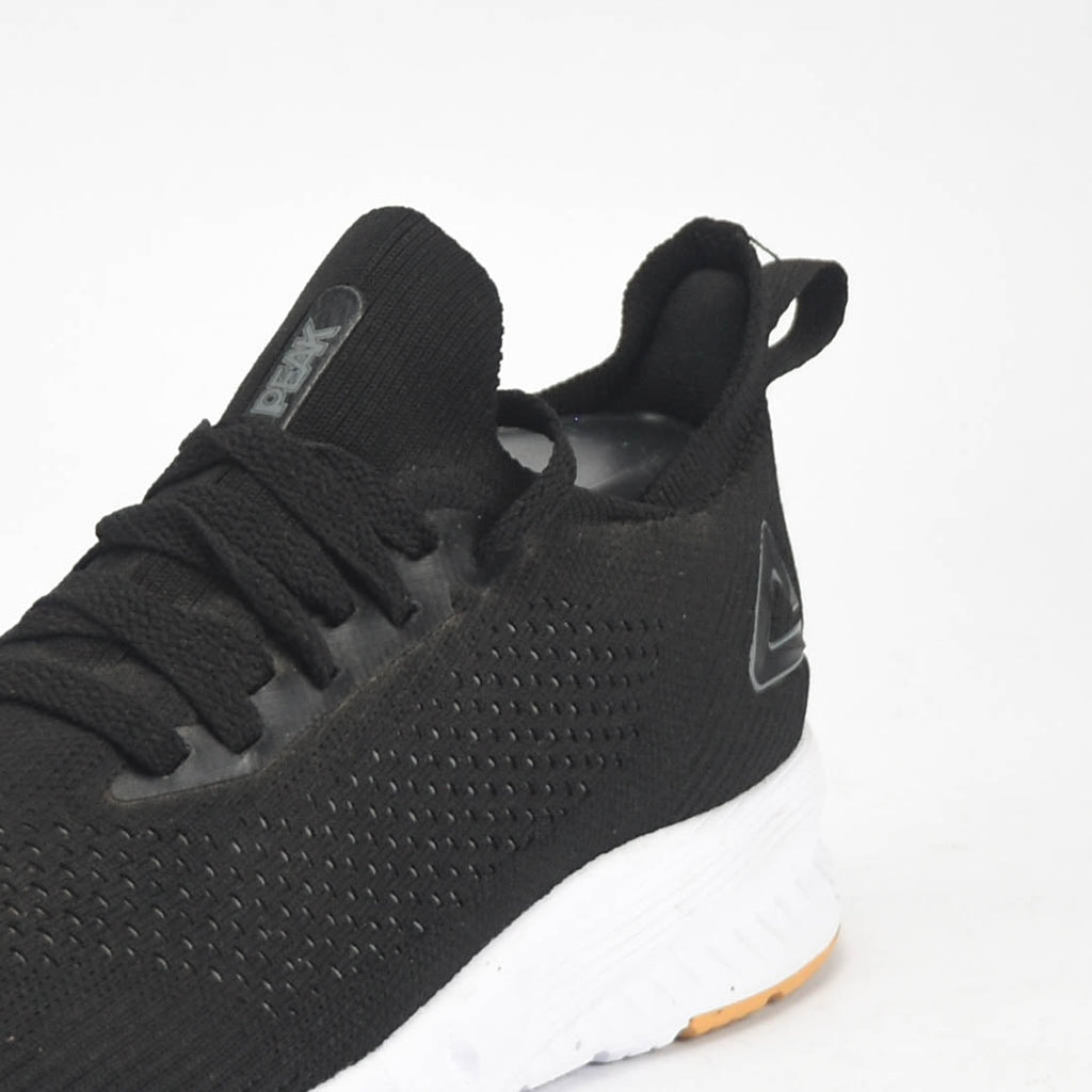 PEAK SHOES